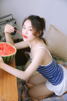 邓丽盈